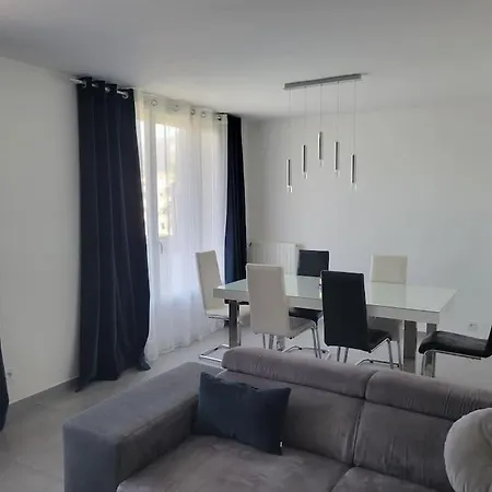 Spacieux 4 Pers Apartment *